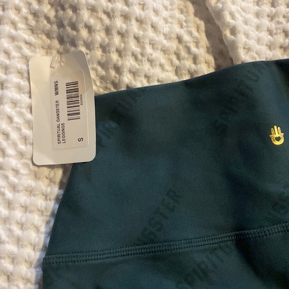 SPIRITUAL GANGSTER LOVE LEGGINGS IN DARK GREEN W/SPELLOUT IN REFLECTIVE VINYL - Picture 7 of 12